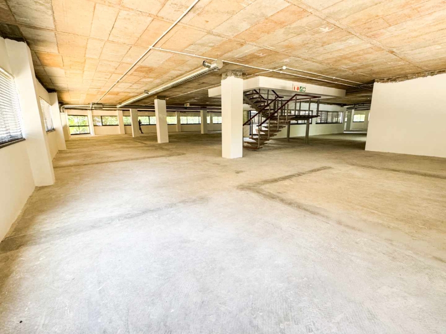 To Let Commercial Property for Rent in Mowbray Western Cape